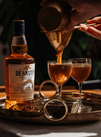 Spice Up the Season: 10 Winter Warmers with Deanston Whisky That’ll Keep You Cosy All Season Long